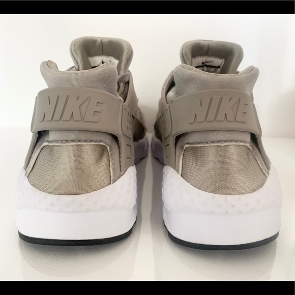 Nike Air Guarache Run PRM - Picture 8 of 9